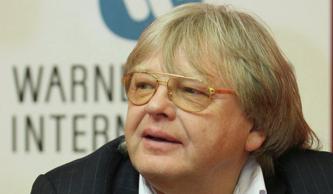 Юрій Антонов побив оператора прямо на своєму концерті Юрій Антонов побив оператора прямо на своєму концерті