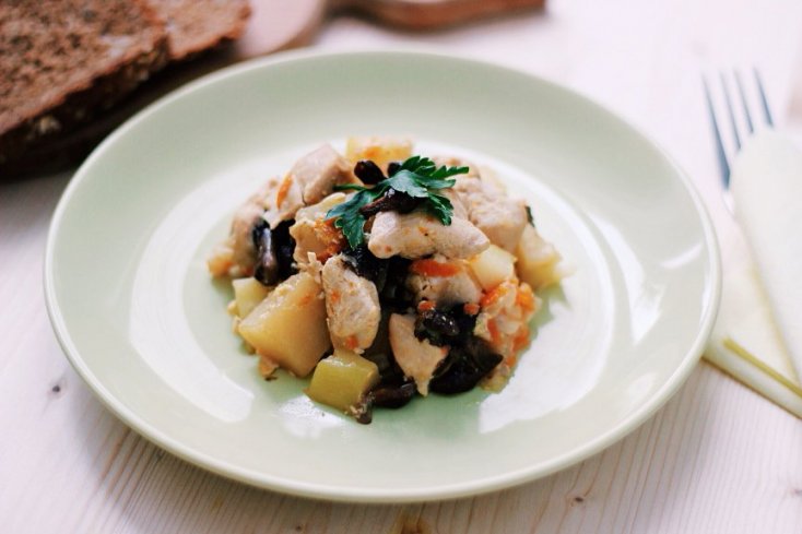 Печеня з опеньками Печеня з опеньками