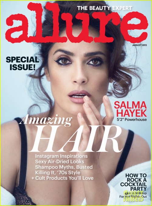 48-летняя Сальма Хайек снялась топлес для Allure