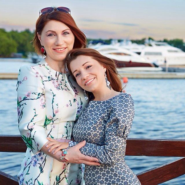 Роза Сябитова призналась, что дочь несчастлива в браке Роза Сябитова призналась, что дочь несчастлива в браке