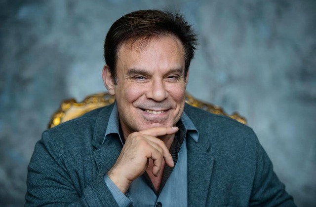 60-летний Ефим Шифрин продемонстрировал тело культуриста