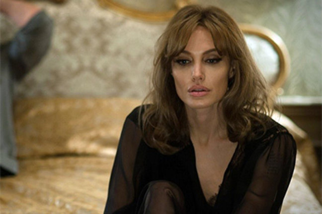 Анджелина Джоли рассказала, с кем изменил ей Брэд Питт Анджелина Джоли рассказала, с кем изменил ей Брэд Питт