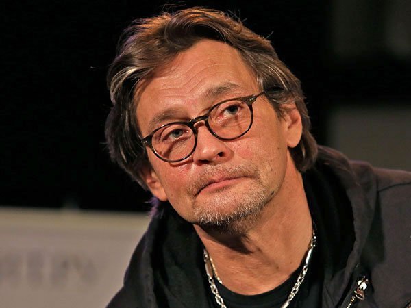 Александр Домогаров похоронил двоих сыновей Александр Домогаров похоронил двоих сыновей