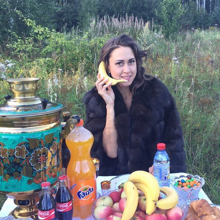 Любовь Успенская опубликовала фото, которое вывело из себя ее фанатов Любовь Успенская опубликовала фото, которое вывело из себя ее фанатов