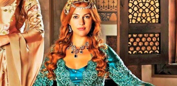 Актриса Мерьем Узерли сегодня отмечает свое 33-летие Актриса Мерьем Узерли сегодня отмечает свое 33-летие