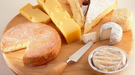 Жирный сыр поможет похудеть и защитить сердце Жирный сыр поможет похудеть и защитить сердце