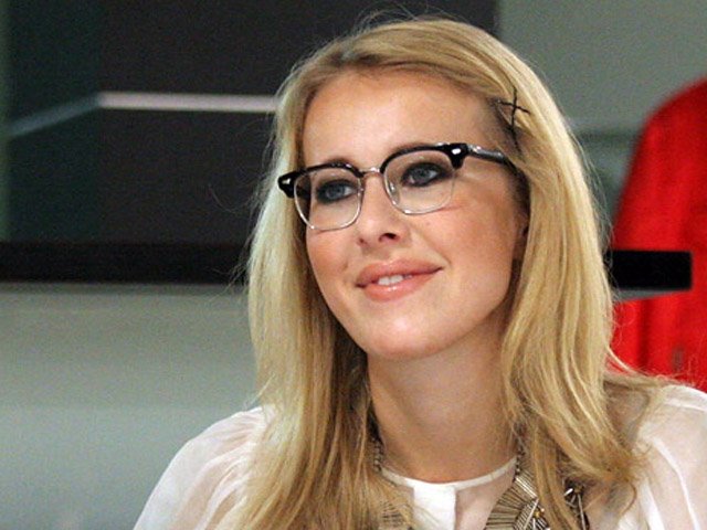 На закрывшуюся дома беременную Собчак страшно смотреть