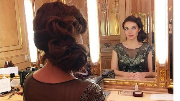 Какая красивая женщина: 40-летняя актриса поразила естественной красотой Какая красивая женщина: 40-летняя актриса поразила естественной красотой