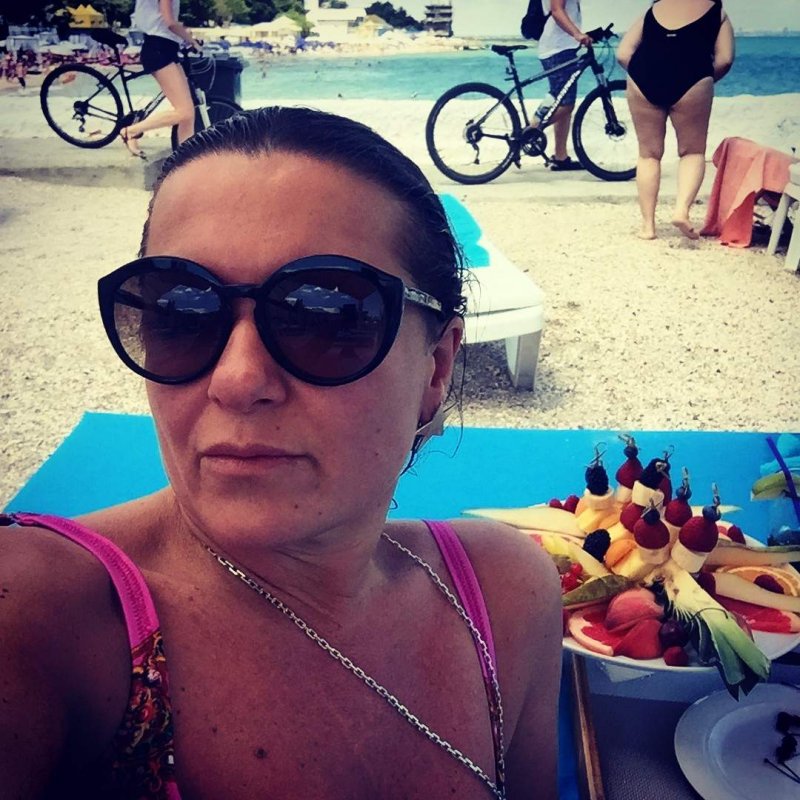 Могилевская показала фигуру в купальнике на отдыхе
